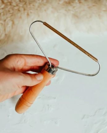 Lint remover outlet